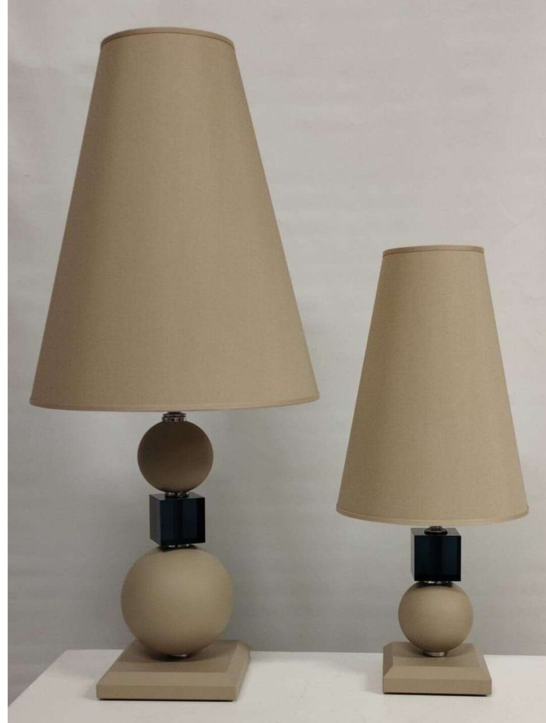 lampada-conica in cristallo e vetro tortora (2 misure)