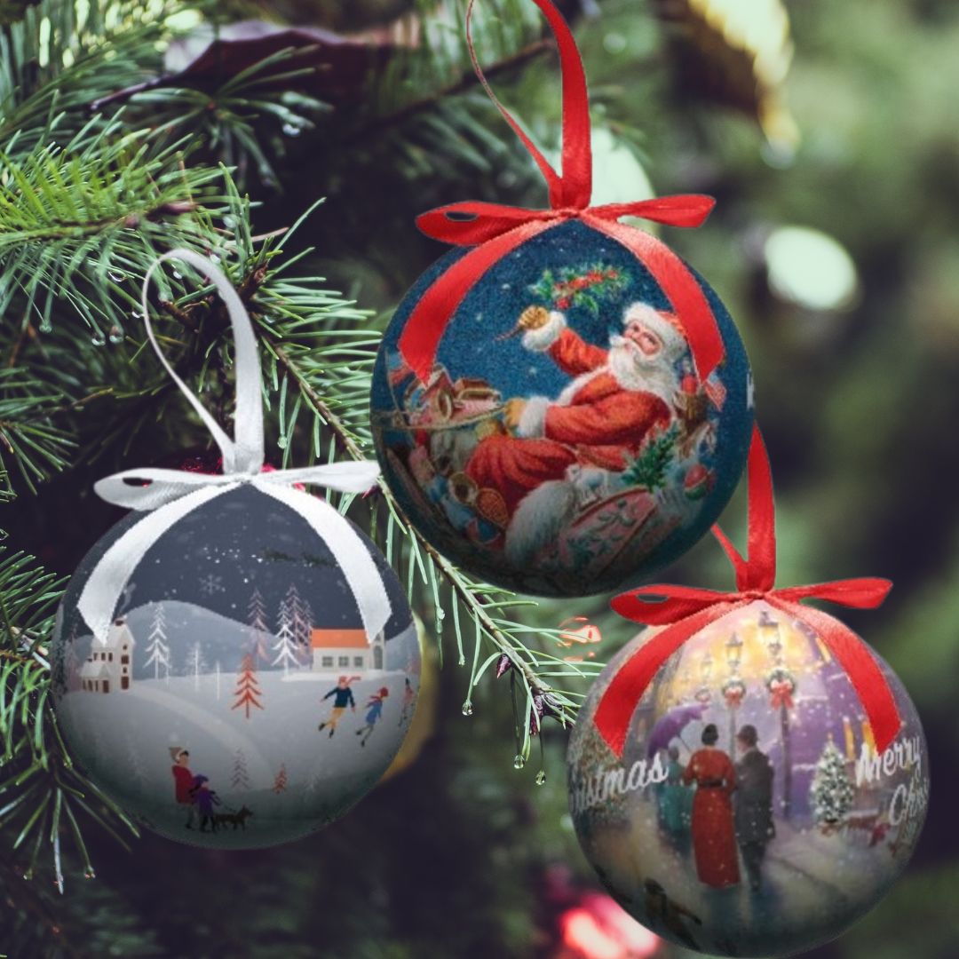 sfere di natale con immagini natalizie