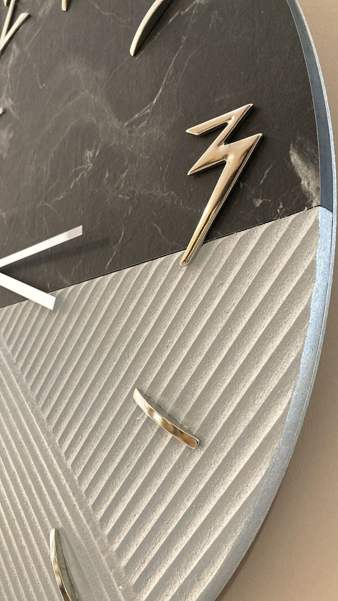 Orologio Tondo da Parete in Legno Ø 60 cm - immagine 3